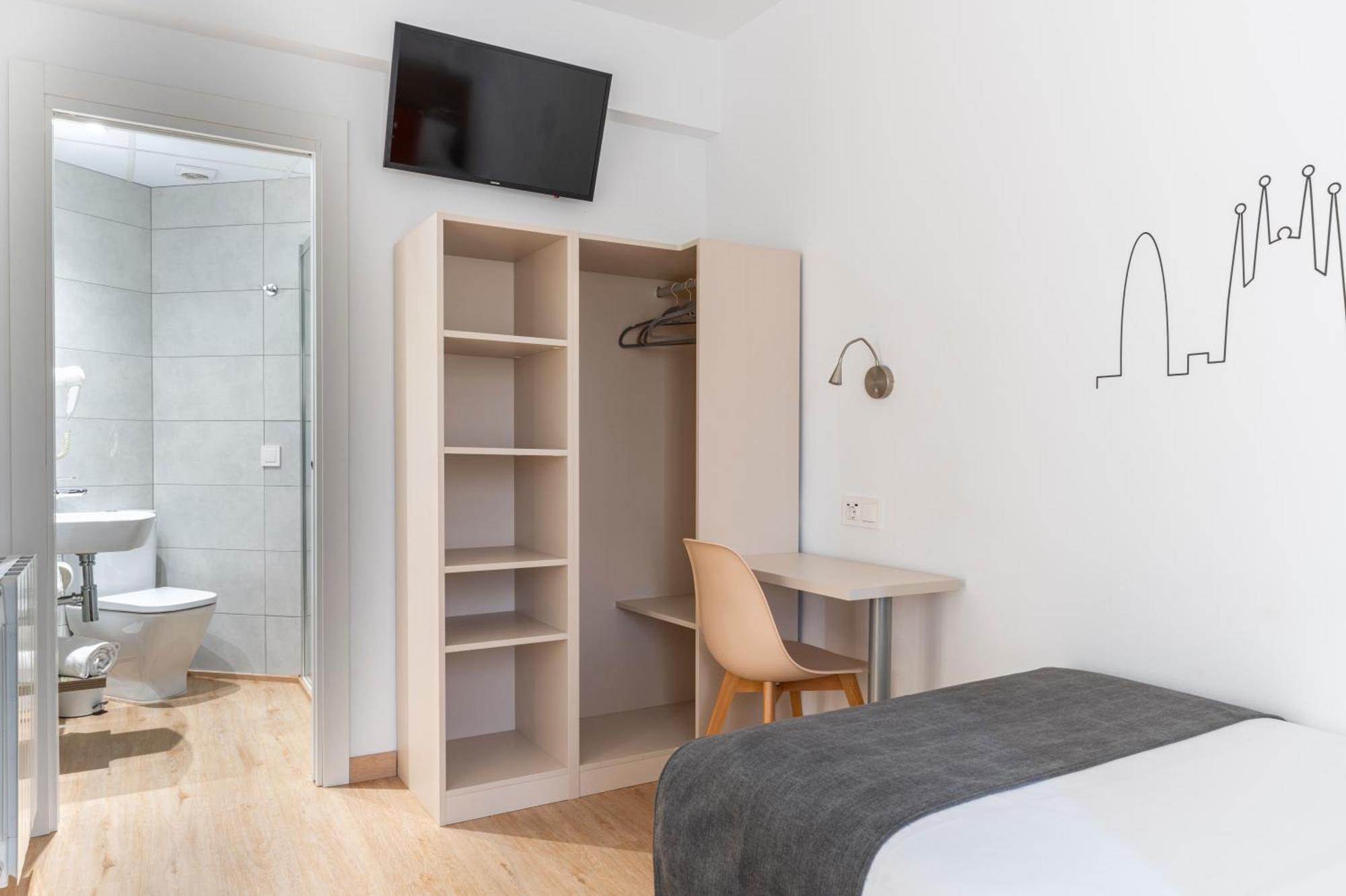 Hostal Sans — Photos 2